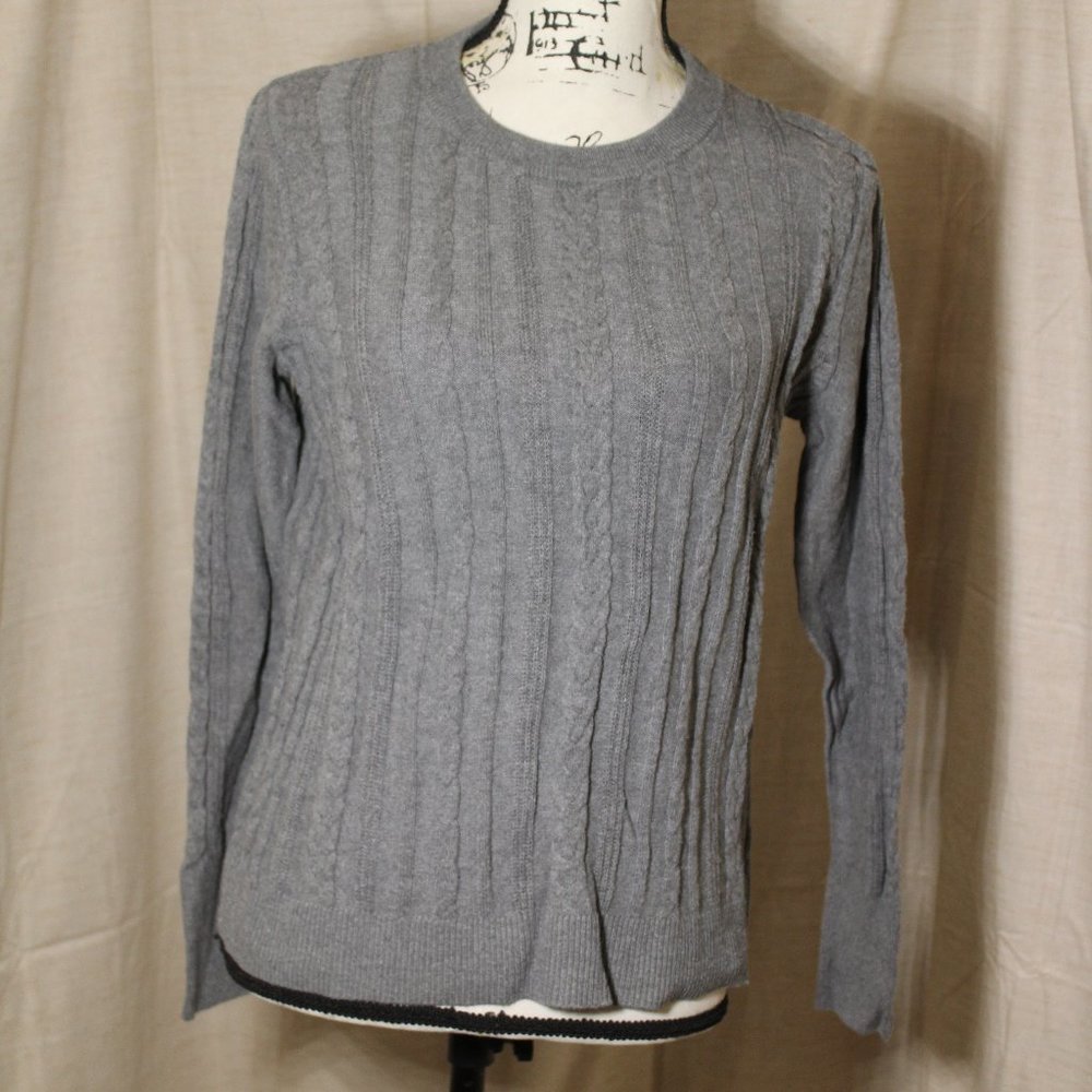 Women's Medium Gray Sweater